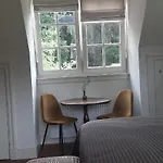 Huize Koempoelan Bed & Breakfast