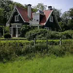 Huize Koempoelan