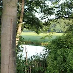 Bed & Breakfast Huize Koempoelan Naarden