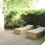 Bed & Breakfast Huize Koempoelan Naarden