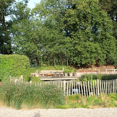 Huize Koempoelan * Naarden