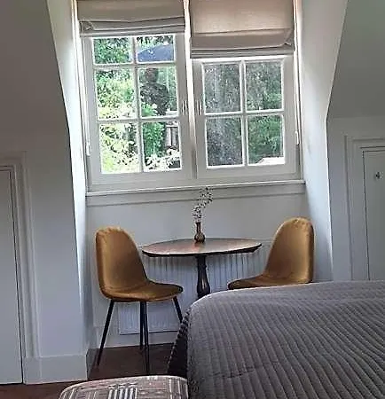 Bed & Breakfast Huize Koempoelan