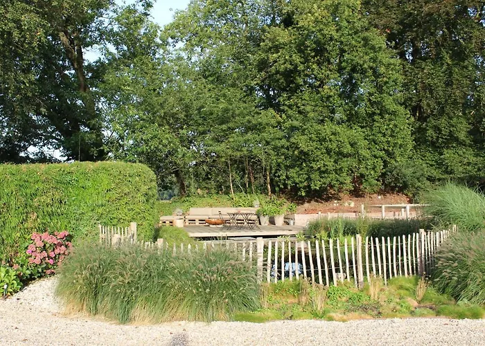 Huize Koempoelan 4* Naarden