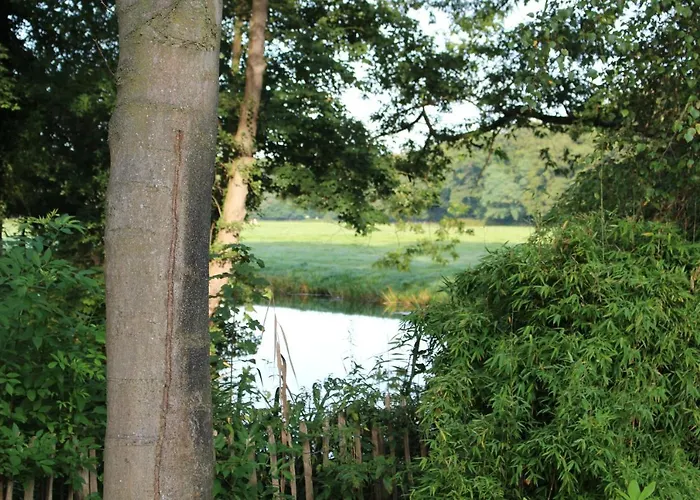 Bed & Breakfast Huize Koempoelan Naarden