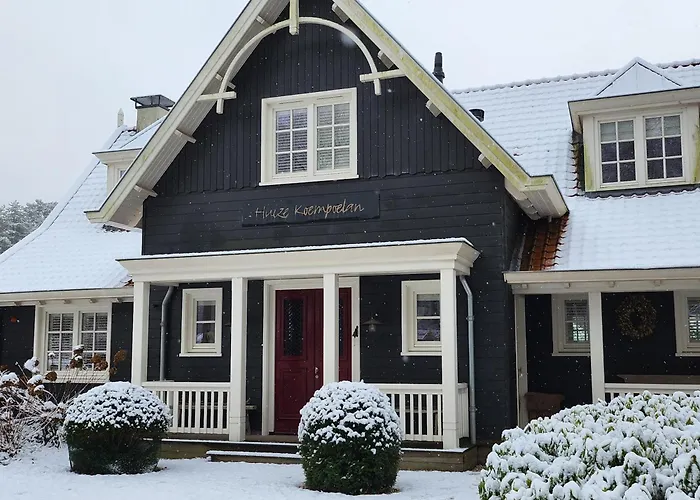 Bed & Breakfast Huize Koempoelan Naarden