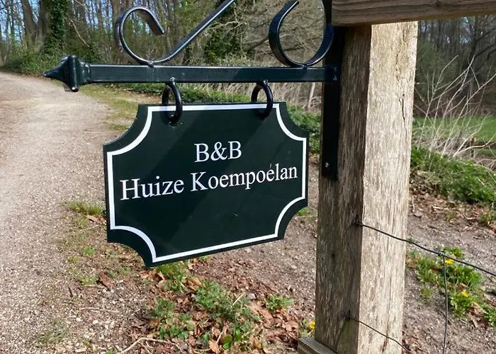 Bed & Breakfast Huize Koempoelan